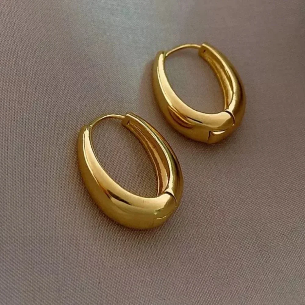Oval shape Hoop earrings - Picture 1 of 5